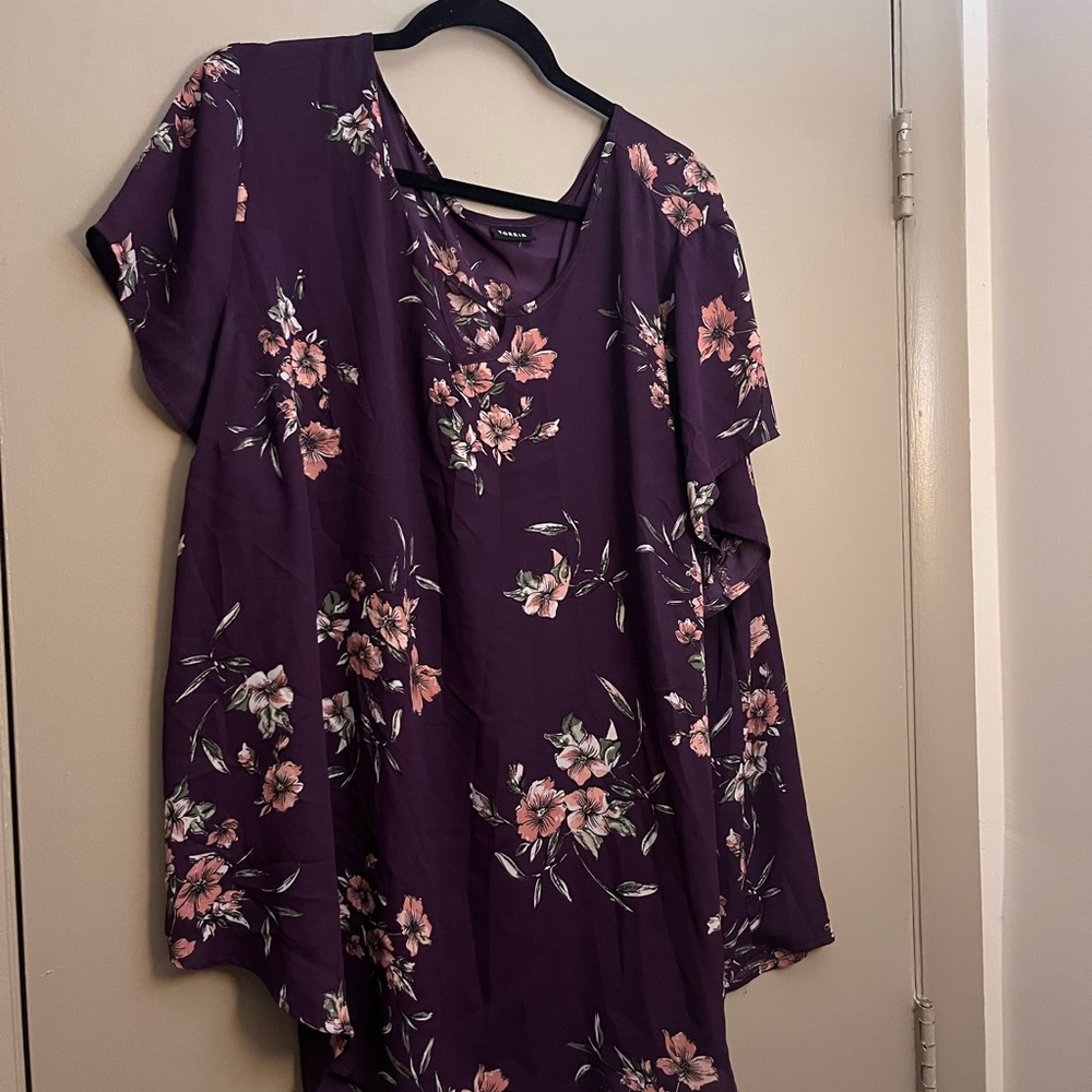 Torrid floral purple tunic size 4